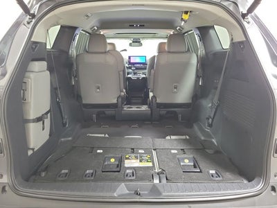 2025 Toyota Sienna XLE 8 Passenger