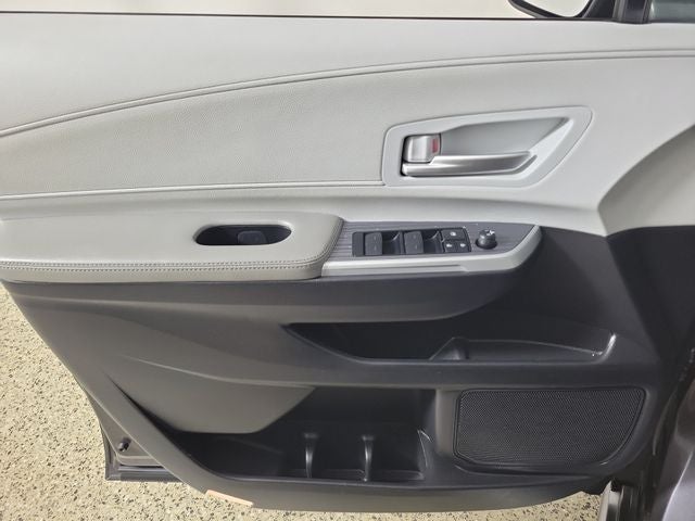 2025 Toyota Sienna XLE 8 Passenger