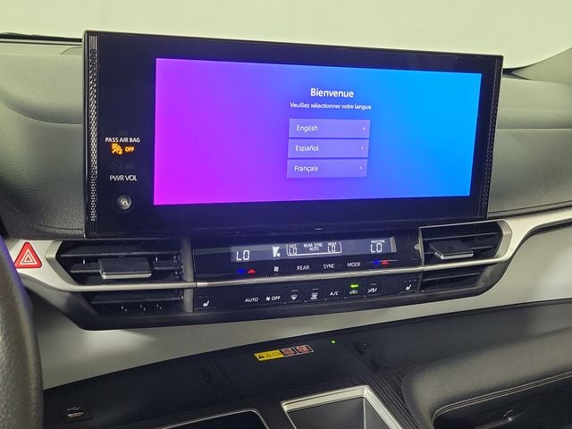 2025 Toyota Sienna XLE 8 Passenger