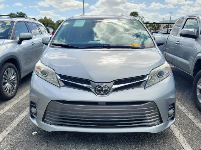 2020 Toyota Sienna XLE 8 Passenger