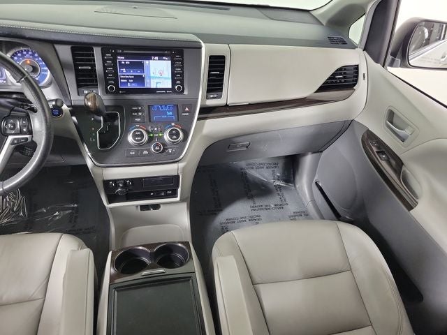 2019 Toyota Sienna XLE Premium 8 Passenger