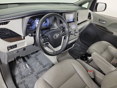 2019 Toyota Sienna XLE Premium 8 Passenger