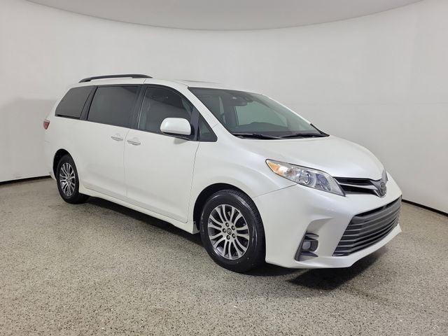 2019 Toyota Sienna XLE Premium 8 Passenger