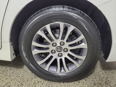2019 Toyota Sienna XLE Premium 8 Passenger