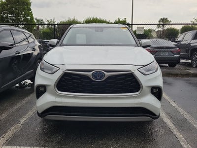 2022 Toyota Highlander Hybrid LE