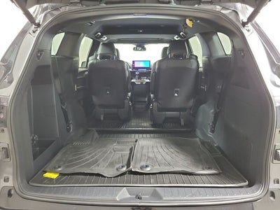 2025 Toyota Sienna Limited 7 Passenger