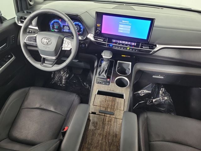 2025 Toyota Sienna Limited 7 Passenger