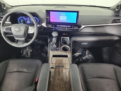 2025 Toyota Sienna Limited 7 Passenger
