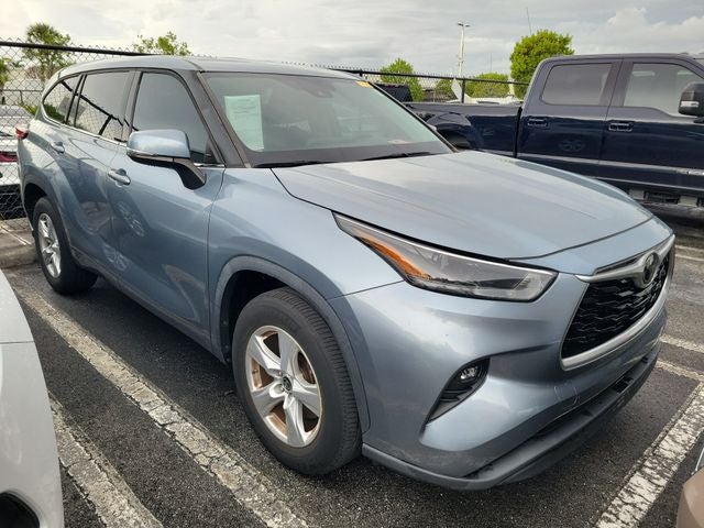 2022 Toyota Highlander LE