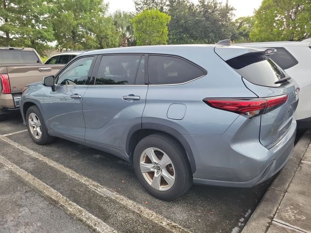 2022 Toyota Highlander LE