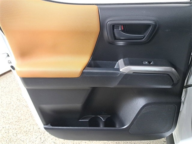 2018 Toyota Tacoma SR5 V6