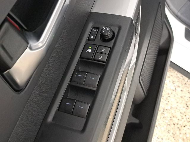 2025 Toyota Tundra Platinum