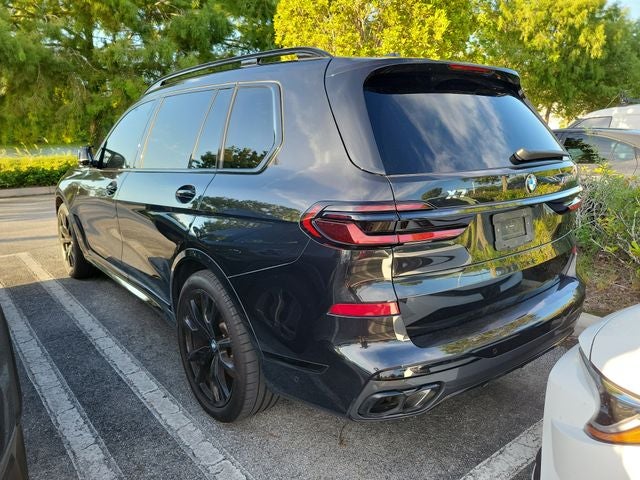 2024 BMW X7 M60i