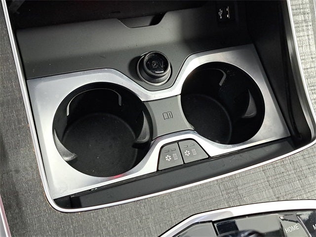 2025 BMW X7 ALPINA XB7