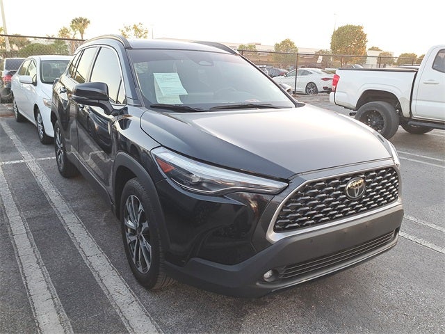 2023 Toyota Corolla Cross XLE