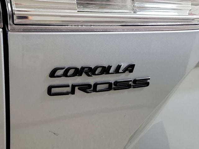 2025 Toyota Corolla Cross Hybrid SE