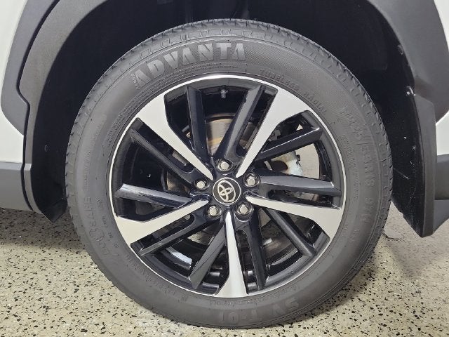 2024 Toyota Corolla Cross Hybrid XSE