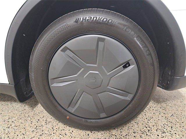 2026 Tesla Model Y Premium