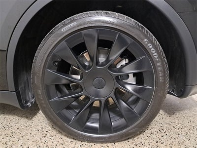 2024 Tesla Model Y Long Range