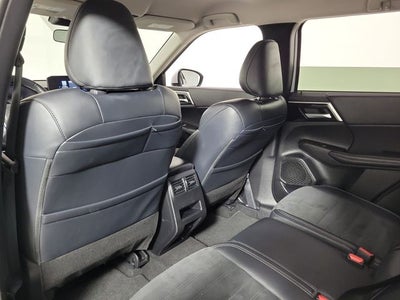 2024 Mitsubishi Outlander SE Black Edition