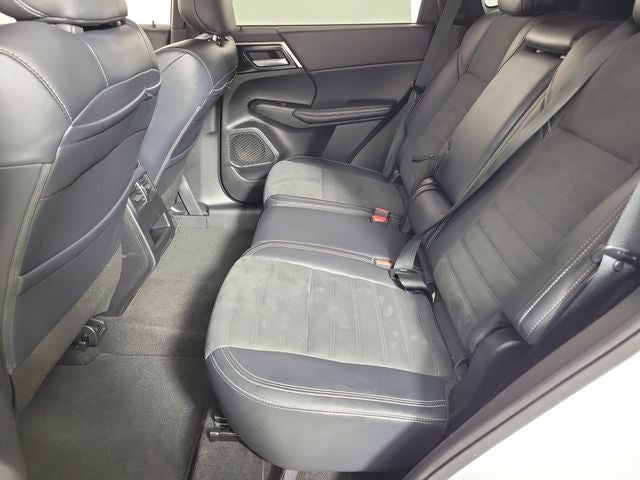 2024 Mitsubishi Outlander SE Black Edition
