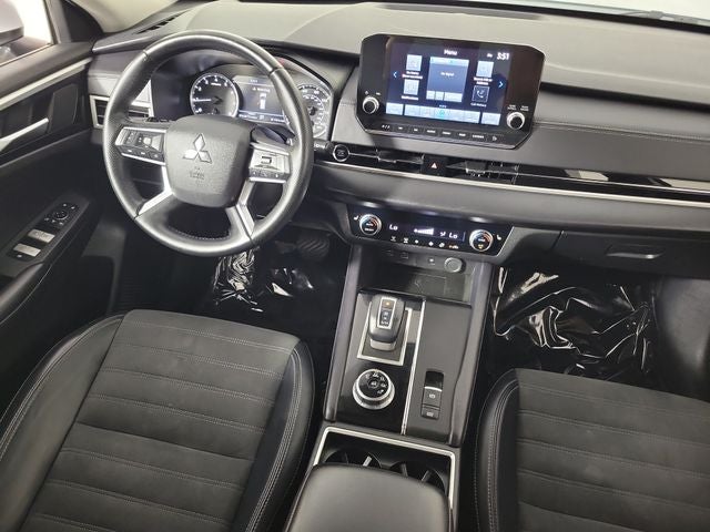 2024 Mitsubishi Outlander SE Black Edition