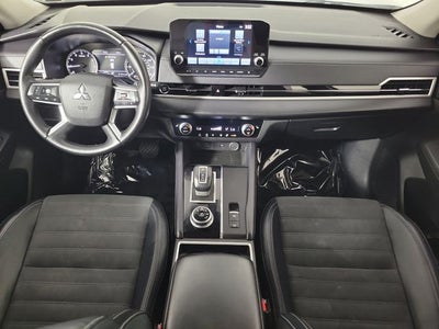 2024 Mitsubishi Outlander SE Black Edition