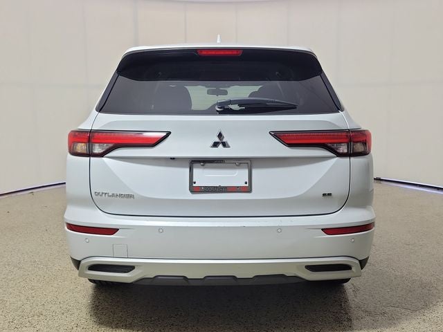 2024 Mitsubishi Outlander SE Black Edition