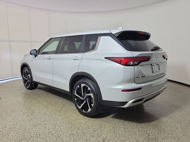 2024 Mitsubishi Outlander SE Black Edition