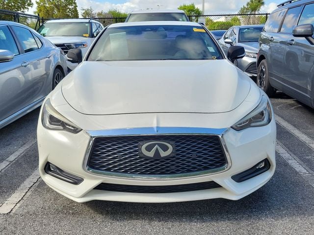 2017 INFINITI Q60 Red Sport 400
