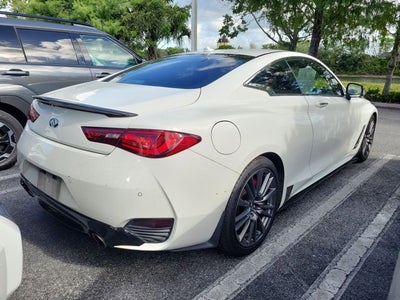 2017 INFINITI Q60 Red Sport 400