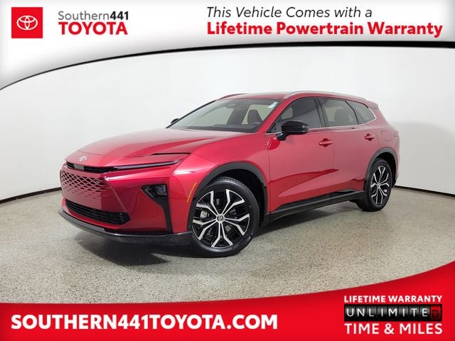 2025 Toyota Crown Signia XLE