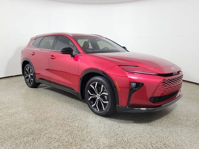 2025 Toyota Crown Signia XLE