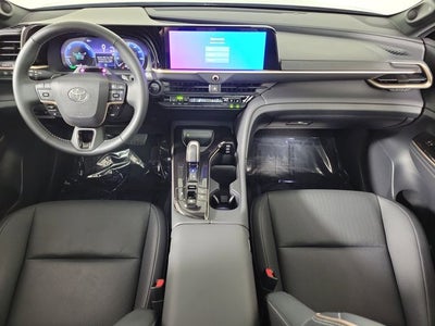2025 Toyota Crown Signia Limited