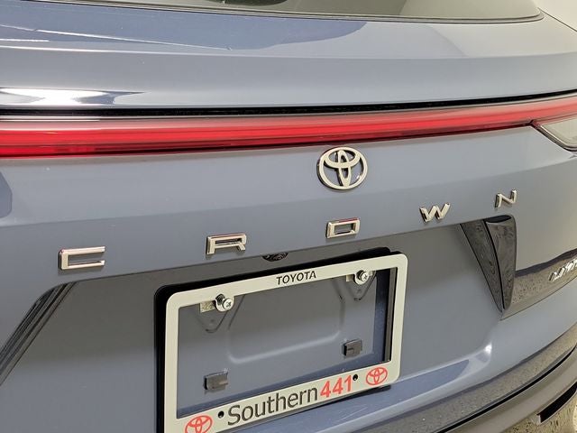 2025 Toyota Crown Signia Limited