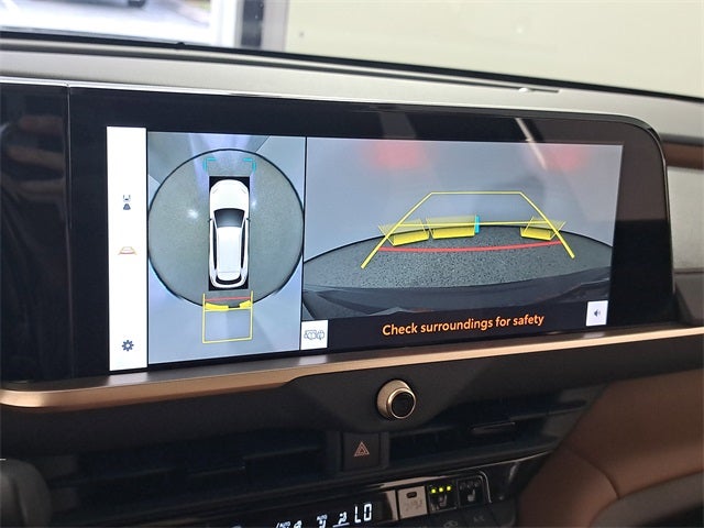 2025 Toyota Crown Signia Limited