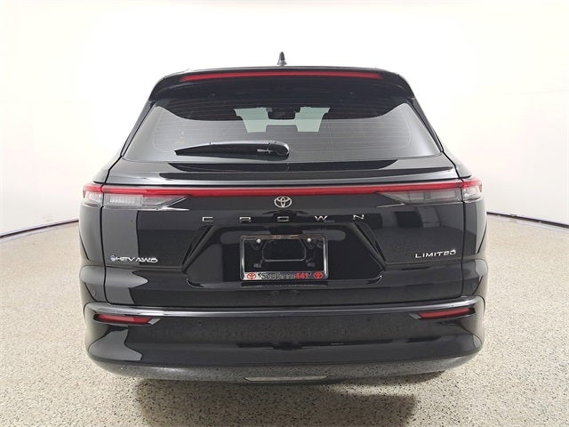 2025 Toyota Crown Signia Limited