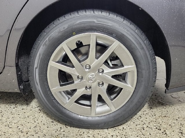 2015 Toyota Prius v Four