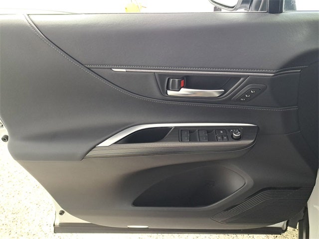 2022 Toyota Venza XLE