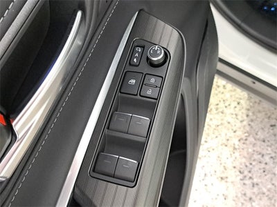 2022 Toyota Venza XLE