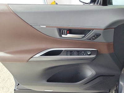 2024 Toyota Venza XLE