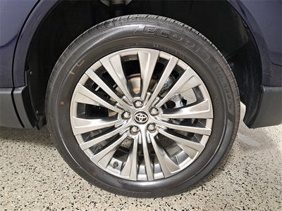 2021 Toyota Venza LE