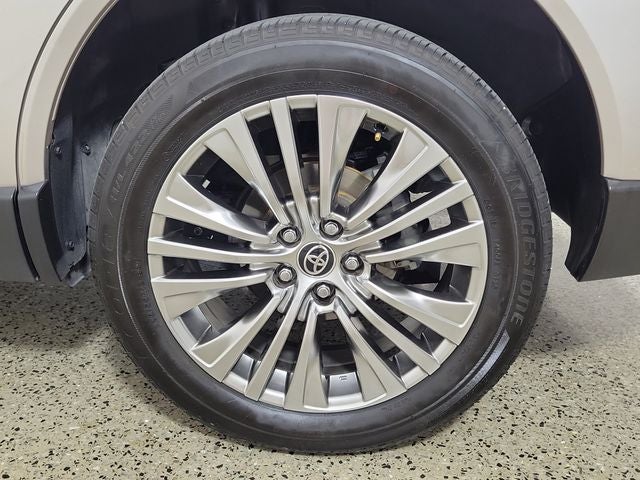 2021 Toyota Venza XLE