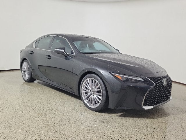 2025 Lexus IS 300