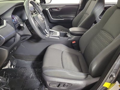 2022 Toyota RAV4 Hybrid SE