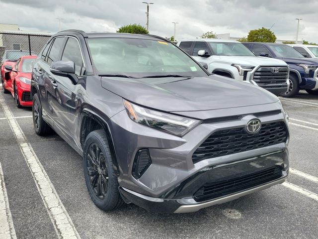 2025 Toyota RAV4 Hybrid SE