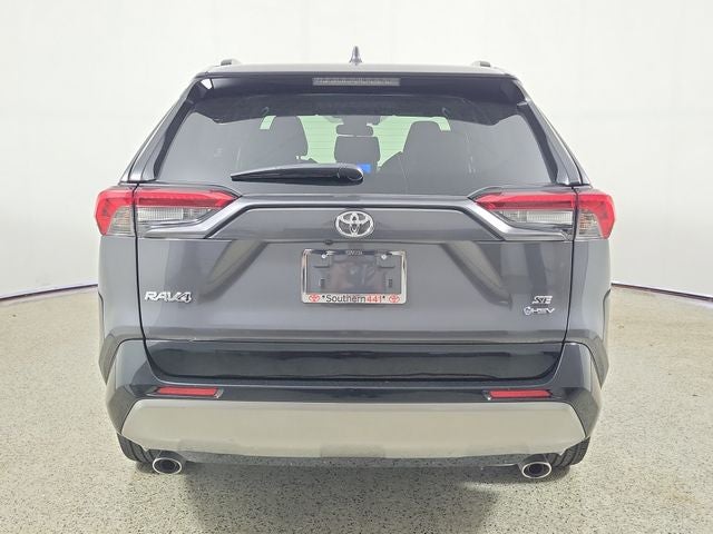 2025 Toyota RAV4 Hybrid SE