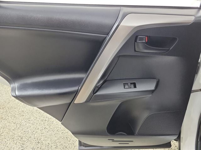 2018 Toyota RAV4 Hybrid LE Plus