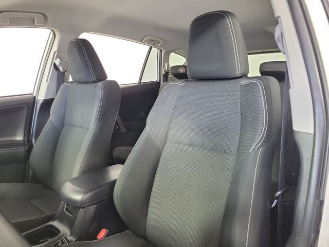 2018 Toyota RAV4 Hybrid LE Plus
