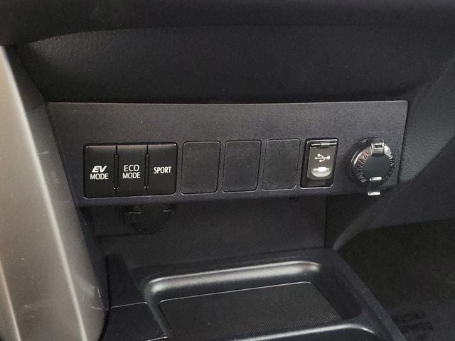 2018 Toyota RAV4 Hybrid LE Plus
